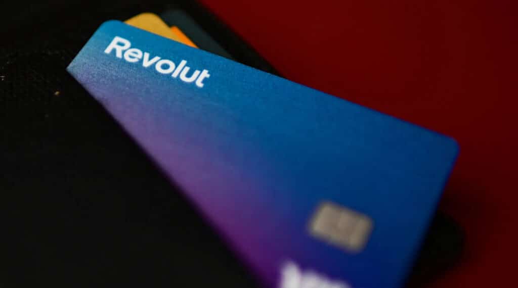 Revolut Nedir