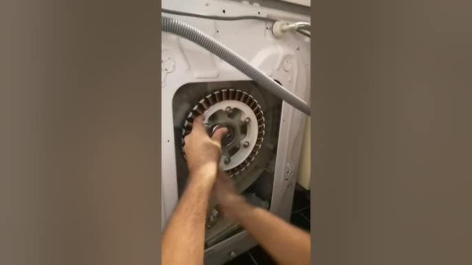Samsung Çamaşır Makinesi LE Hatası Nedir ve Nasıl Düzeltilir?