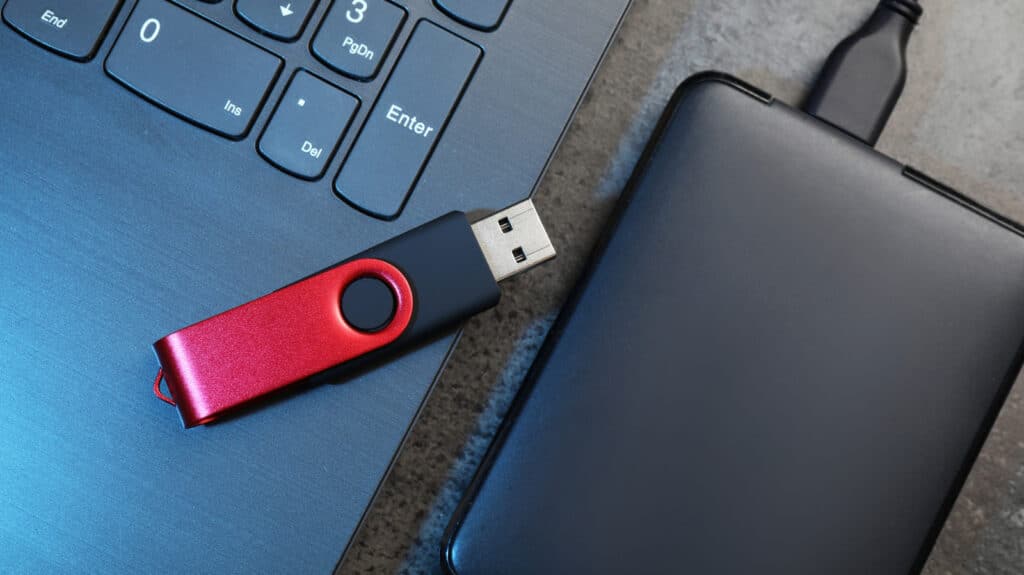USB Bellek Dolu Görünüyor Ama Dosyalar Yok Sorunu Nasıl Çözülür