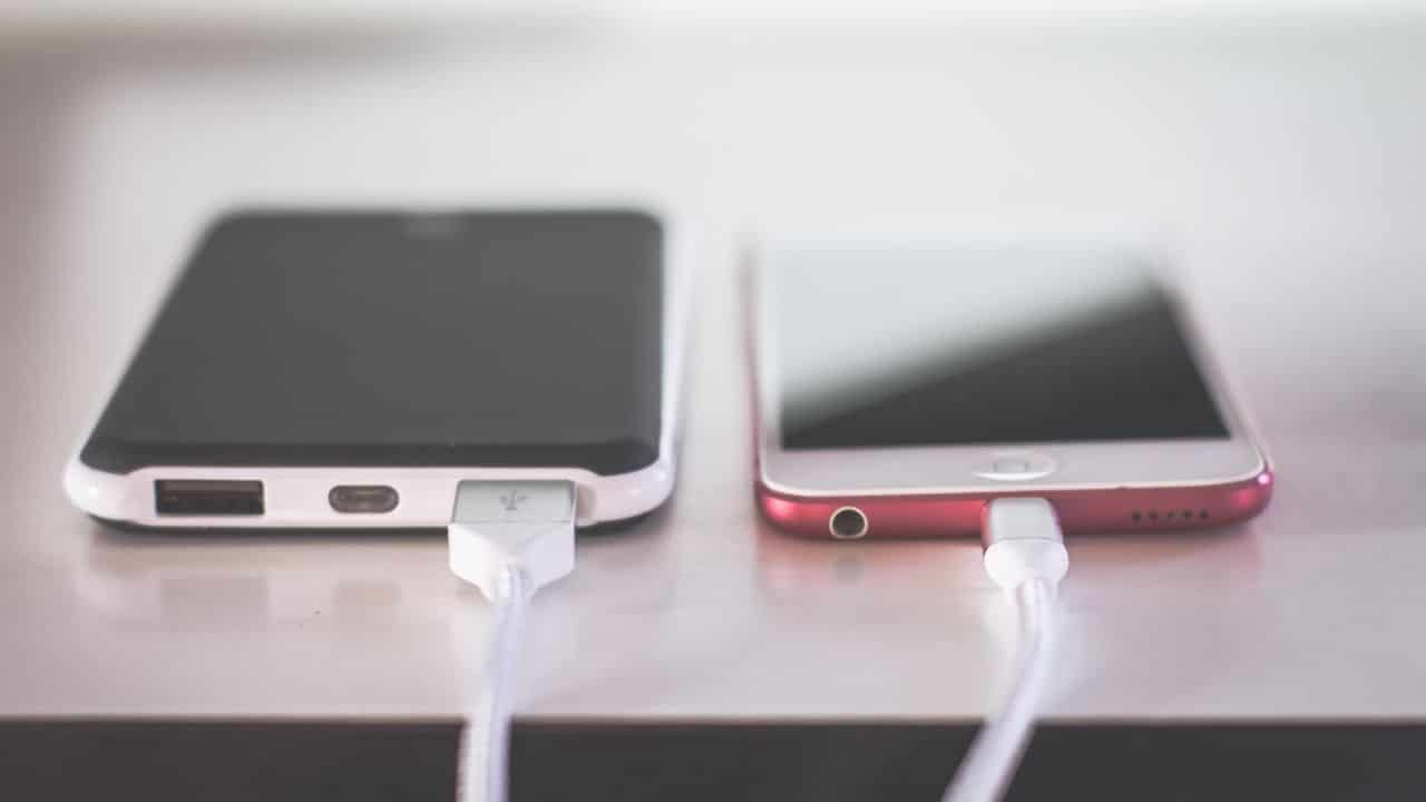 En hızlı şarj olan telefon hangisi
